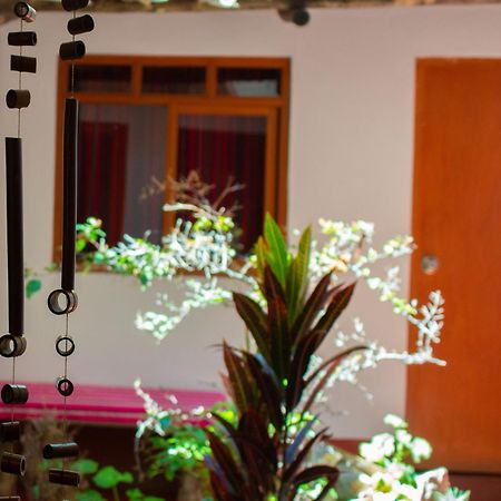 Апартаменты Yoly'S House Карас Экстерьер фото